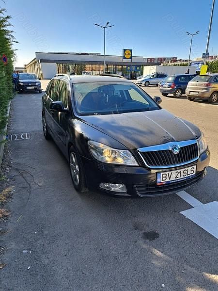 Utilizat 2011 Skoda Octavia Break | 3.000 EUR (Super Preț) - Imagine 1/4