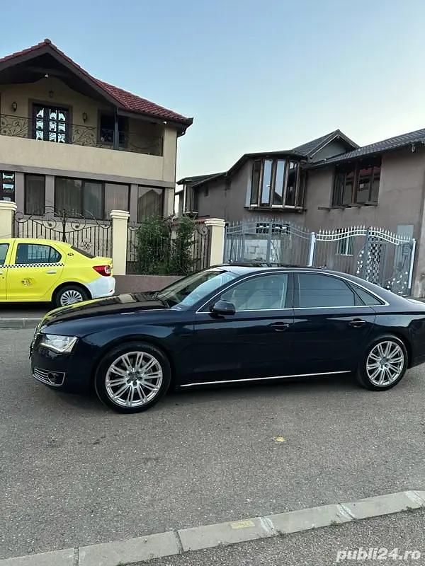 Second-hand Audi A8 250 CP (183 kW) 2013 Berlinǎ