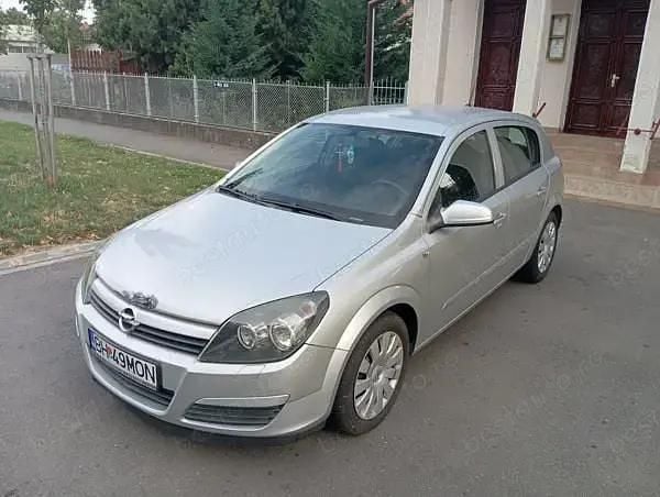 Utilizat 2006 Opel Astra Hatchback | 1.799 EUR (Preț OK) - Imagine 1/4