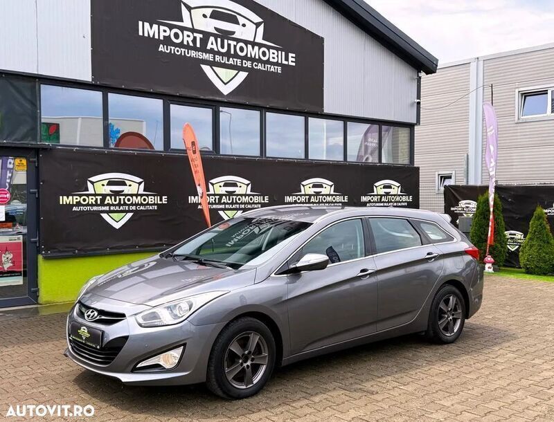 Gri Utilizat 2013 Hyundai i40 Break | 6.999 EUR (Preț OK) - Imagine 1/4