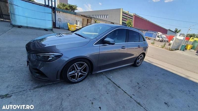 Culoaregri Utilizat 2019 Mercedes B200 Monovolum | 22.500 EUR - Imagine 1/4