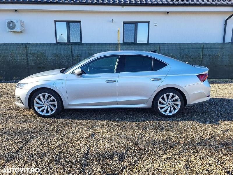 Second-hand Skoda Octavia Style 156 CP (114 kW) 2021 Culoareargint Berlinǎ