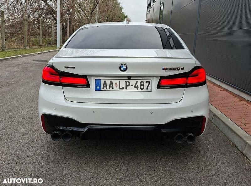 Second-hand BMW M550 Comfort Edition 400 CP (294 kW) 2018 Culoarealb Berlinǎ