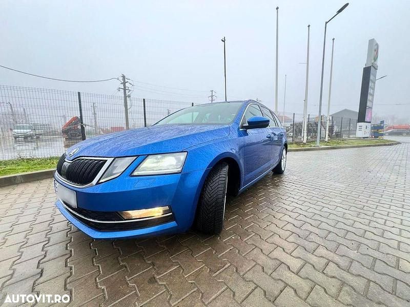 Culoarealbastru Second-hand 2019 Skoda Octavia Ambition Break | 10.350 EUR (Preț OK) - Imagine 1/4
