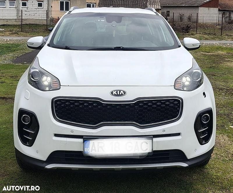 Second-hand Kia Sportage GT-Line 177 CP (130 kW) 2017 Culoarealb SUV