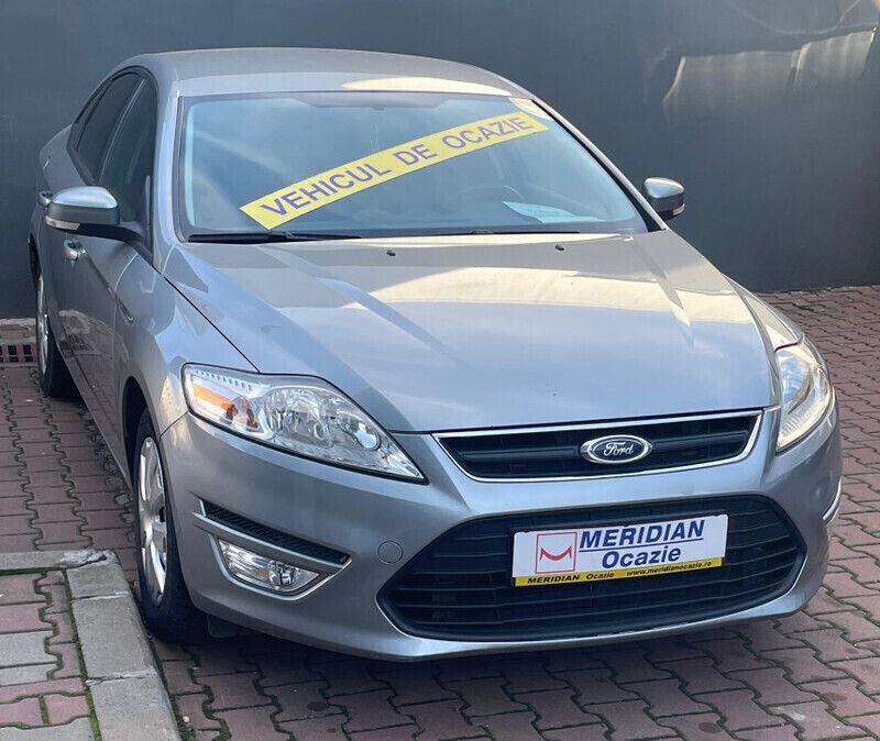 Gri Utilizat 2013 Ford Mondeo Trend Berlinǎ | 6.500 EUR (Preț bun) - Imagine 1/4