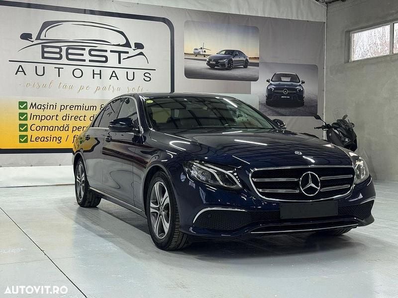 Culoarealbastru Utilizat 2019 Mercedes E220 Avantgarde Berlinǎ | 26.800 EUR (Preț OK) - Imagine 1/4