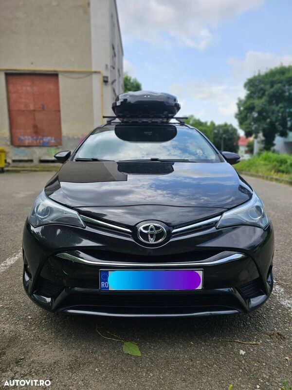 Negru Utilizat 2017 Toyota Avensis Break | 10.600 EUR (Preț OK) - Imagine 1/4