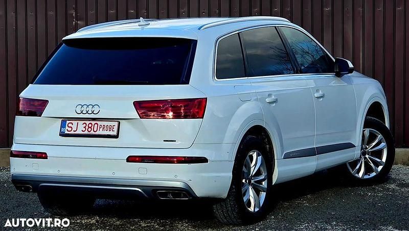 Second-hand Audi Q7 S-Line 272 CP (200 kW) 2016 Culoarealb SUV