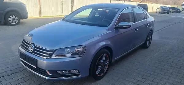 Utilizat 2012 VW Passat Berlinǎ | 5.400 EUR (Super Preț) - Imagine 1/4