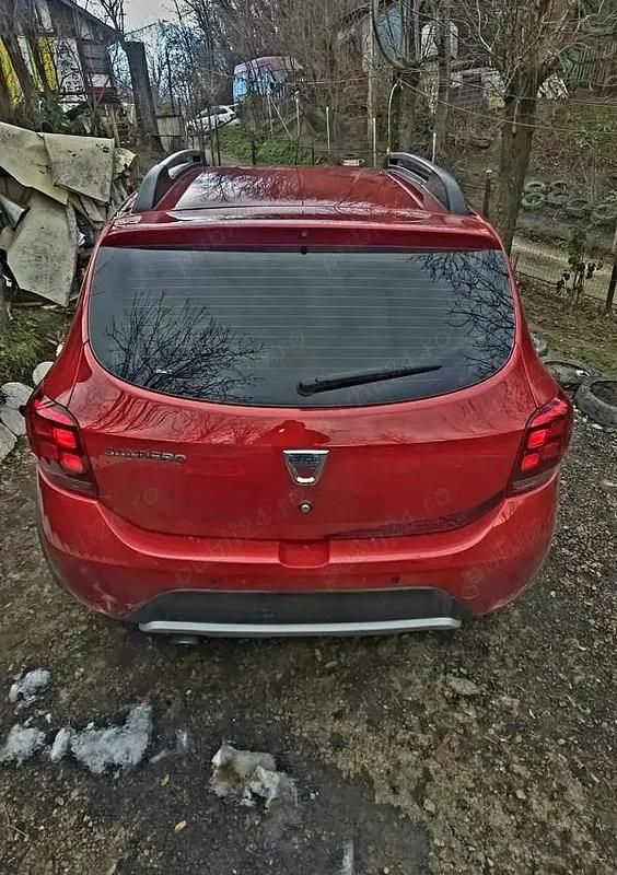 Second-hand Dacia Sandero Stepway 90 CP (66 kW) 2019 Hatchback