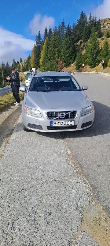 Argintiu Second-hand 2010 Volvo V70 Break | 3.500 EUR - Imagine 1/4