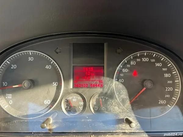 Second-hand VW Touran 105 CP (77 kW) 2004 Monovolum