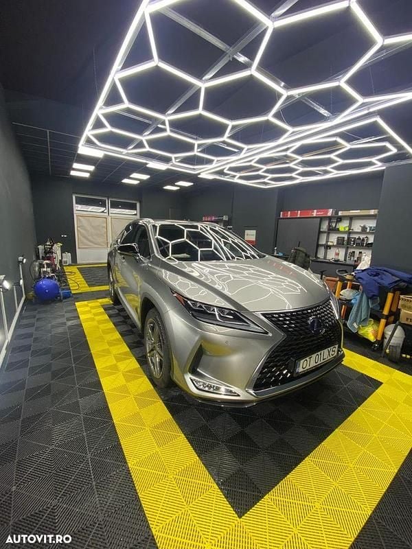 Culoareargint Utilizat 2022 Lexus RX450h Sport Line SUV | 57.500 EUR - Imagine 1/4