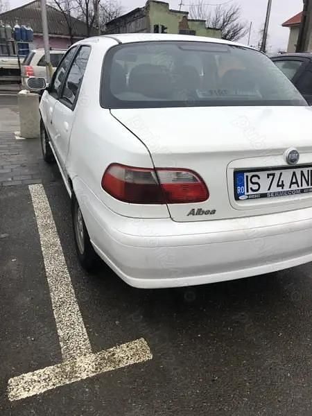 Second-hand Fiat Albea 90 CP (66 kW) 2006 Berlinǎ