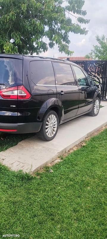 Culoarenegru Second-hand 2009 Ford Galaxy Ghia Monovolum | 4.000 EUR (Preț OK) - Imagine 1/4