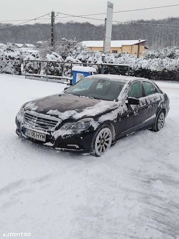 Second-hand Mercedes E200 Avantgarde 136 CP (100 kW) 2011 Culoarenegru Berlinǎ