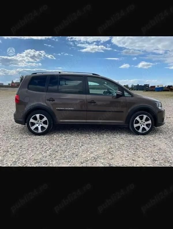 Second-hand VW Touran Cross 125 CP (91 kW) 2012 Monovolum