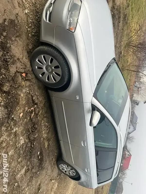 Utilizat 2007 Audi A4 | 2.700 EUR (Preț OK) - Imagine 1/4