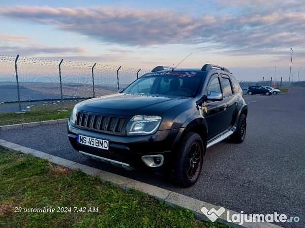 Negru Second-hand 2013 Dacia Duster SUV | 7.999 EUR (Preț OK) - Imagine 1/4