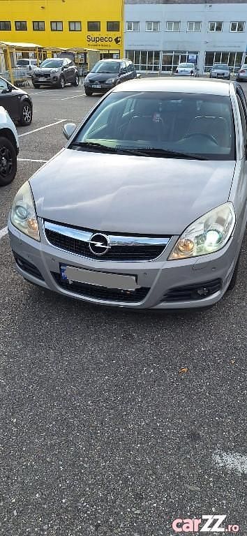 Second-hand Opel Vectra 122 CP (89 kW) 2006 Gri Berlinǎ