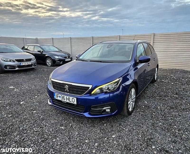 Second-hand Peugeot 308 Business-Line 120 CP (88 kW) 2017 Culoarealbastru Break