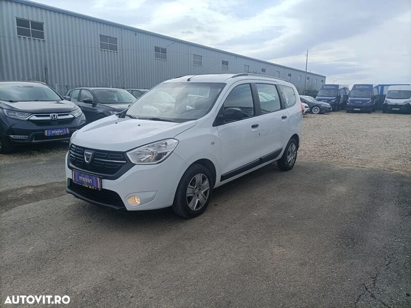 Alb Utilizat 2020 Dacia Lodgy Lauréate Monovolum | 11.190 EUR (Puțin scump) - Imagine 1/4