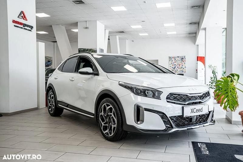 Culoarealb Nouă 2025 Kia XCeed GT-Line SUV | 33.269 EUR - Imagine 1/4