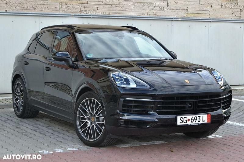 Culoarenegru Utilizat 2020 Porsche Cayenne SUV | 56.850 EUR (Preț OK) - Imagine 1/4