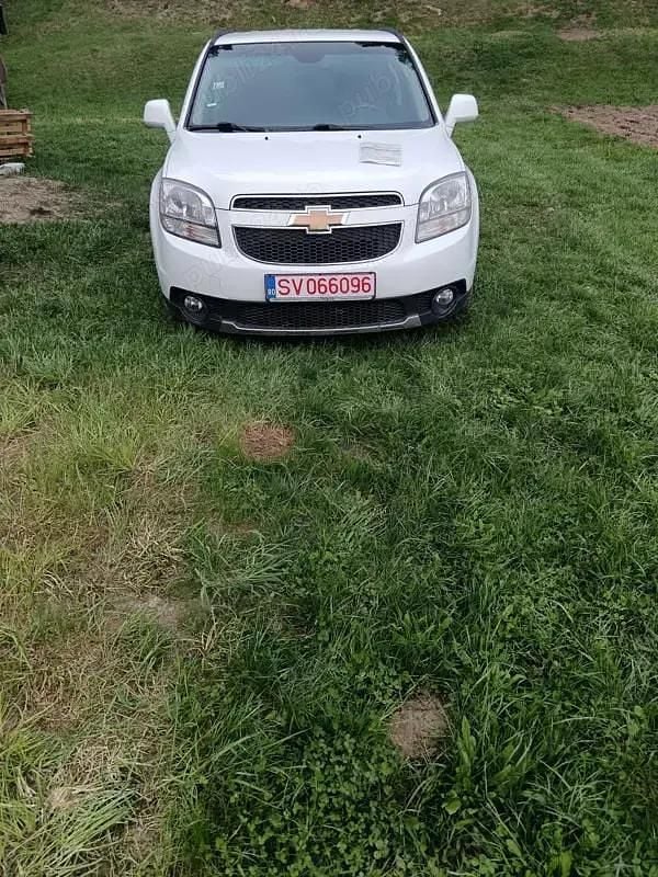Alb Utilizat 2012 Chevrolet Orlando Hatchback | 5.500 EUR - Imagine 1/4