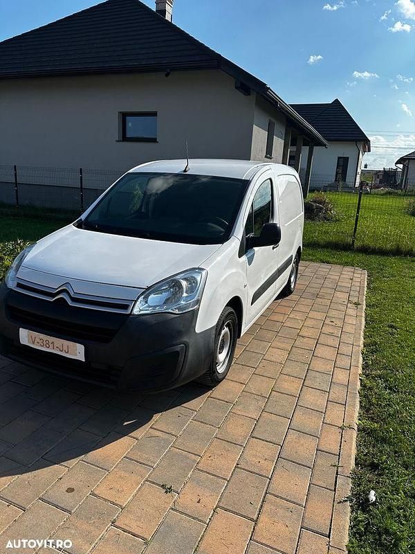 Alb Utilizat 2018 Citroën Berlingo Monovolum | 5.700 EUR - Imagine 1/4