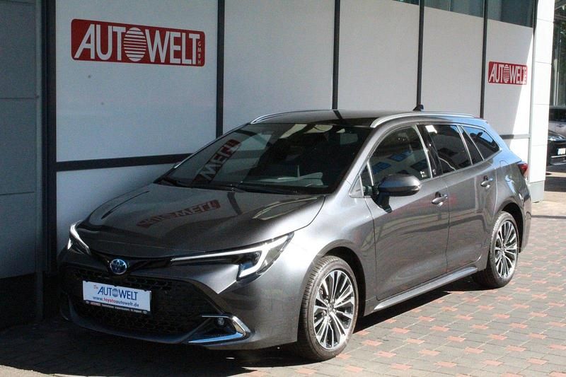 Utilizat 2023 Toyota Corolla Break | 32.384 EUR - Imagine 1/1