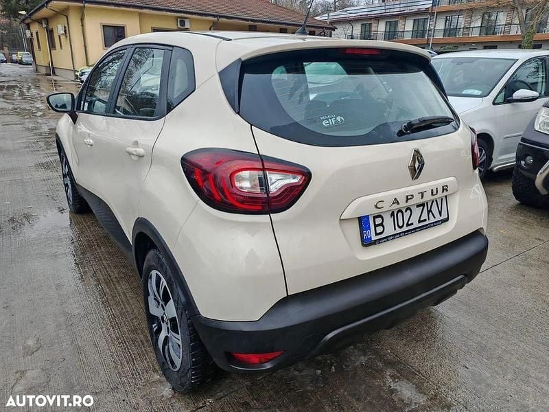 Second-hand Renault Captur Zen 90 CP (66 kW) 2019 Culoarebej SUV