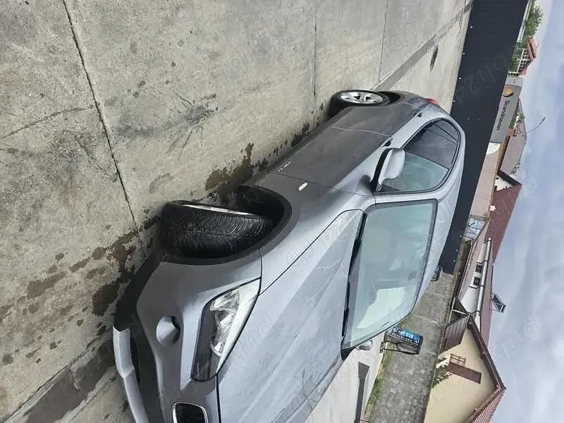 Utilizat 2011 BMW X1 SUV | 6.650 EUR (Preț bun) - Imagine 1/4