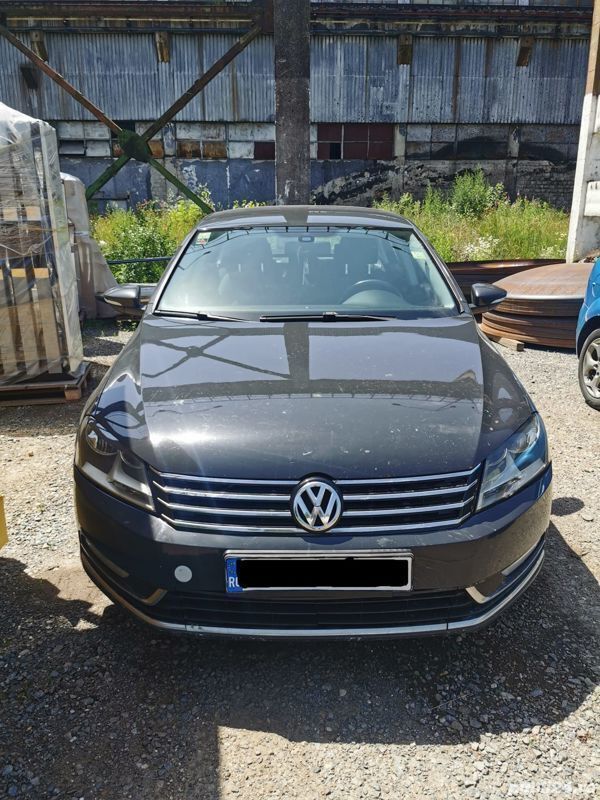 Gri Utilizat 2011 VW Passat Berlinǎ | 7.400 EUR (Preț OK) - Imagine 1/4