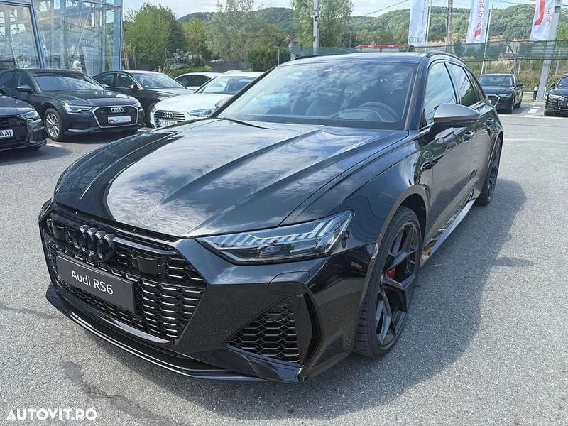 Culoarenegru Utilizat 2024 Audi RS6 Design Break | 158.312 EUR (Preț OK) - Imagine 1/4