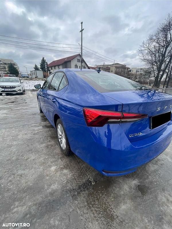 Second-hand Skoda Octavia 115 CP (84 kW) 2025 Culoarealbastru Berlinǎ