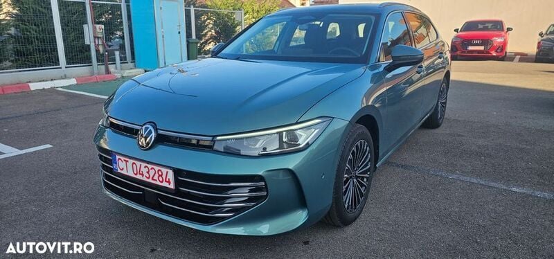Verde Utilizat 2024 VW Passat Business Break | 36.905 EUR - Imagine 1/4