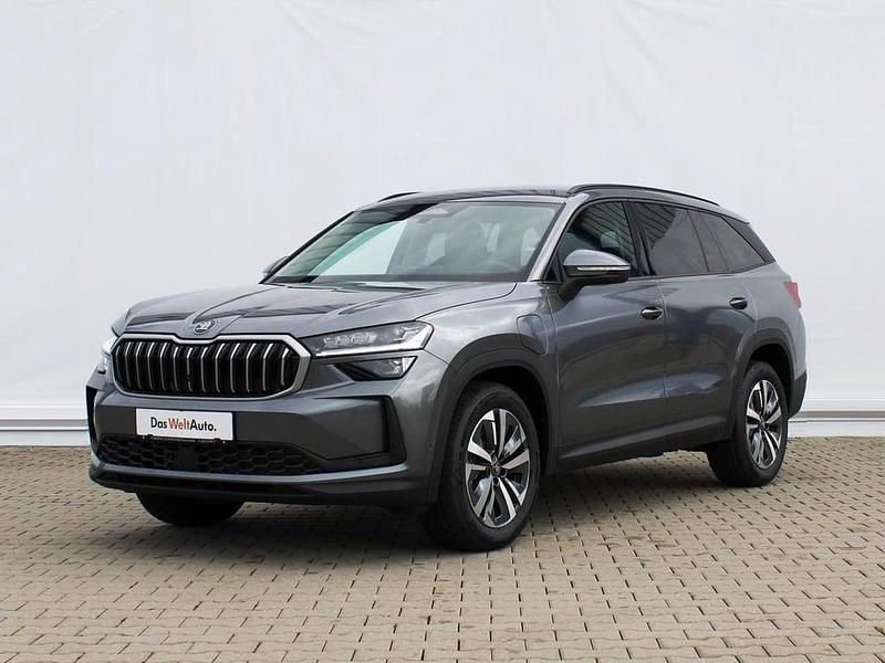 Gri mediu normal Nouă 2025 Skoda Kodiaq Selection SUV | 45.731 EUR - Imagine 1/4