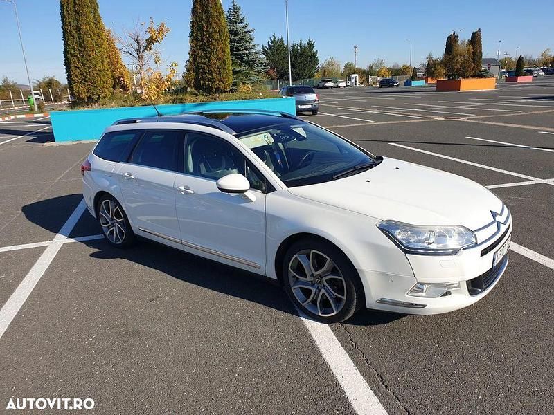 Culoarealb Utilizat 2010 Citroën C5 Exclusive Break | 6.000 EUR - Imagine 1/4