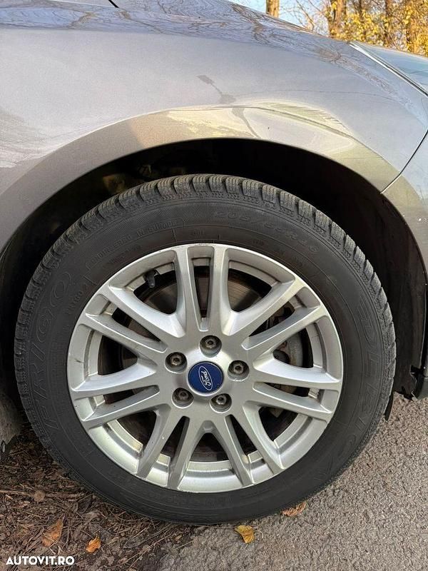 Culoaremaro Utilizat 2012 Ford Focus Titanium Break | 5.000 EUR (Preț OK) - Imagine 1/4