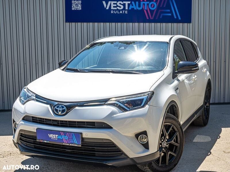 Alb Utilizat 2018 Toyota RAV4 Hybrid Executive SUV | 15.300 EUR (Preț bun) - Imagine 1/4
