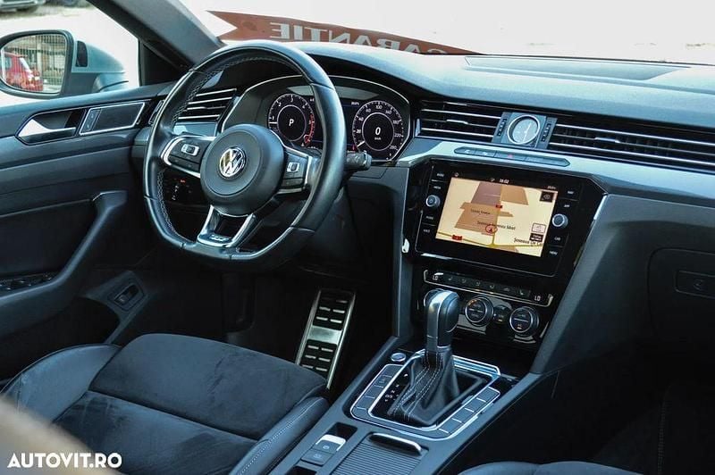 Second-hand VW Arteon R-line 150 CP (110 kW) 2018 Culoaregri Berlinǎ
