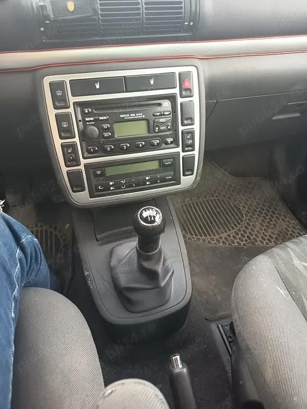 Second-hand Ford Galaxy 130 CP (95 kW) 2003 Monovolum