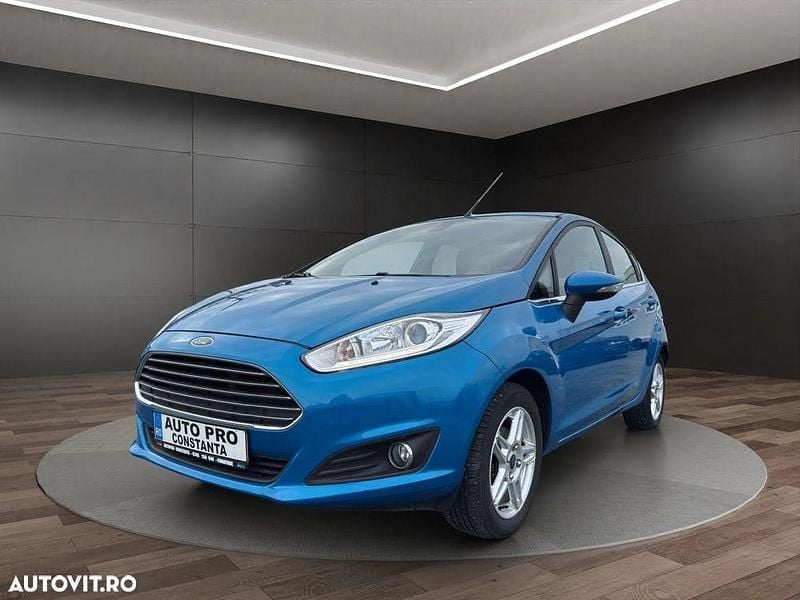 Culoarealbastru Utilizat 2015 Ford Fiesta Titanium | 6.350 EUR (Puțin scump) - Imagine 1/4