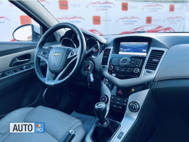 Second-hand Chevrolet Cruze 150 CP (110 kW) 2010 Alb Berlinǎ