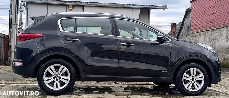 Second-hand Kia Sportage Premium 136 CP (100 kW) 2016 Culoarenegru SUV