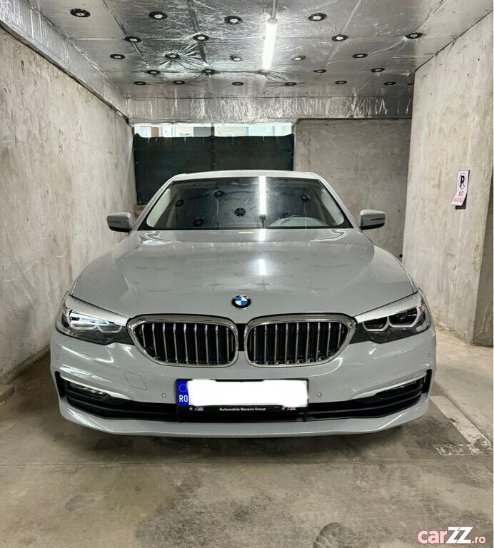 Gri Utilizat 2020 BMW 530e Berlinǎ | 27.590 EUR - Imagine 1/4