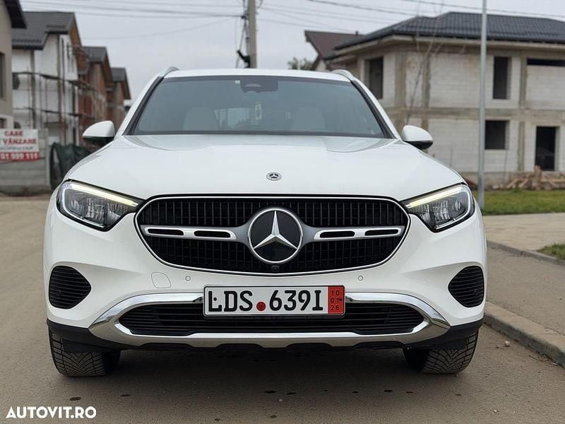 Second-hand Mercedes GLC220 Avantgarde 197 CP (144 kW) 2023 Culoarealb SUV