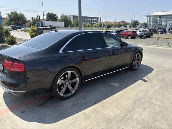 Second-hand Audi A8 245 CP (180 kW) 2011 Berlinǎ
